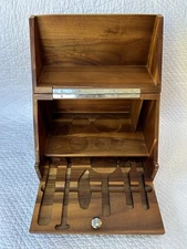 Picnic Time Legacy Madison Acacia Tabletop Bar Case Cabinet Acacia Wood