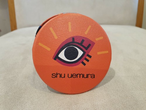 Shu Uemura Duo-Image Compact Mirror - Picture 7 of 12