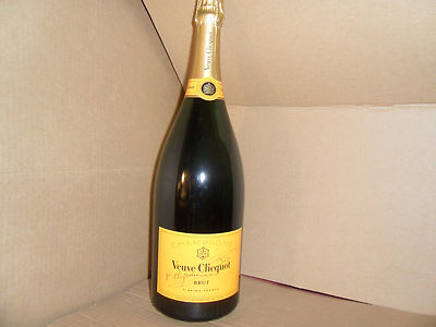 VEUVE CLICQUOT CHAMPAGNER EX- DISPLAY LEERFLASCHEN 1,5 LITER MADE IN FRANCE