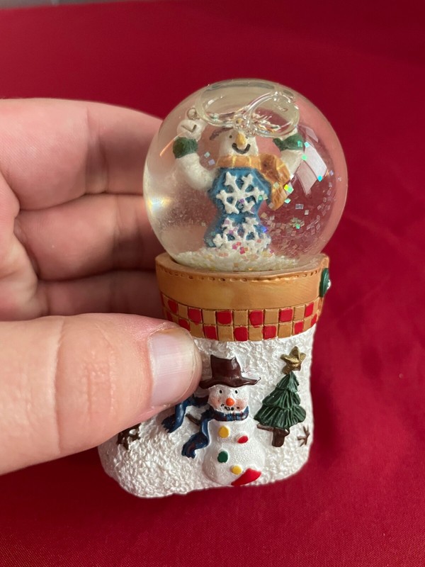 Vintage Snowman - Mini Snow Globe: No Scratches