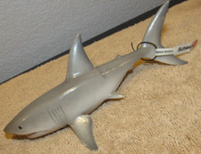 2004 Schleich Great White Shark Retired Animal Figure - New With Tag