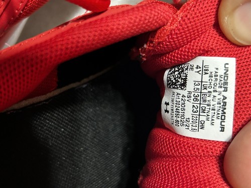 Red Under Armour Shoes Size 4 Y Athletic And Comfortable - Picture 9 of 10