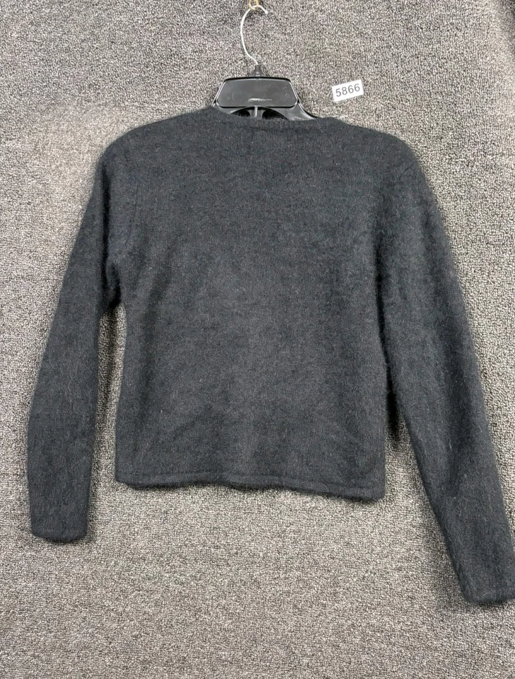 Suéter Corto De Colección Xhilaration Angora Tejido Para Mujer Talla M Negro Cuello en V Pullover Foto 2 de 4