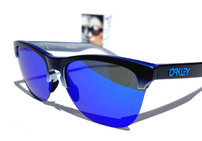 Oakley FROGSKINS LITE Black Silver Fade POLARIZED Galaxy Blue