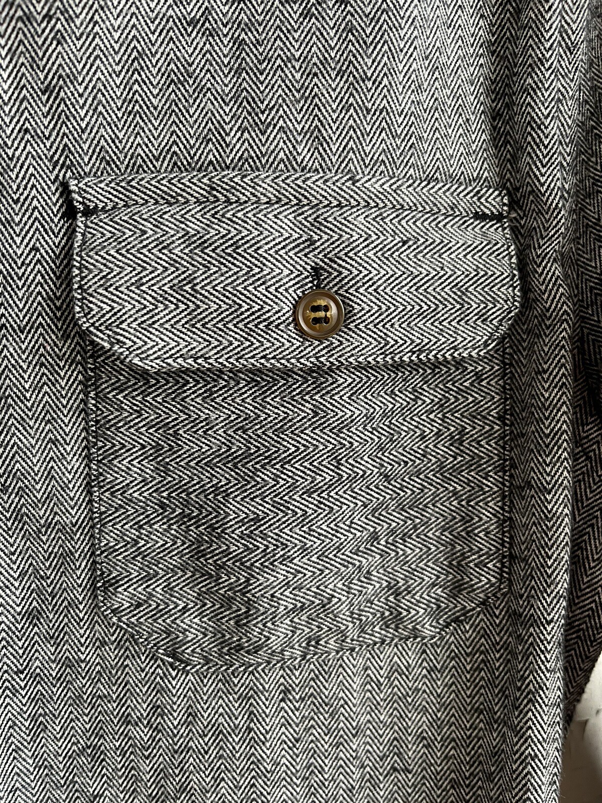 BellField Button Down Zig Zag Geometric Striped - image 7