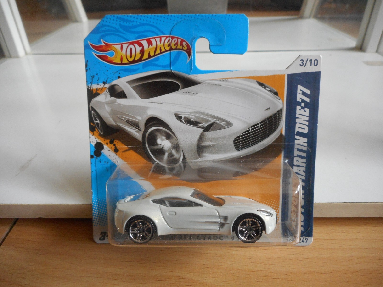 Picture 1 of 1