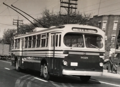 Trackless Trolley Bus Toronto Transit Commission TTC #9029 Route 4 Annette Photo
