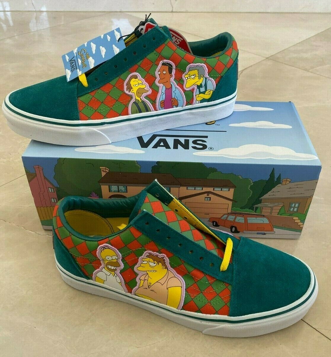 moe's tavern shoes