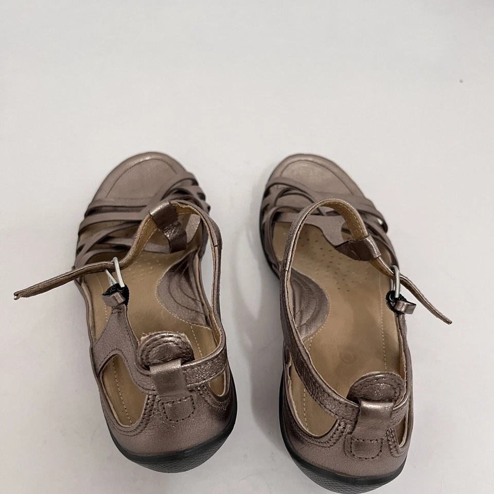 ECCO Sandal Size 6.5 EU 37 Comfort Metallic Gold Leather Gladiator T Strap Flash - Image 3 of 4