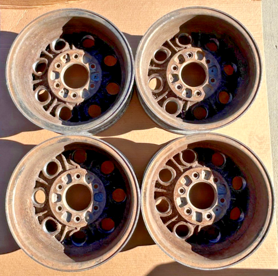 (4) 15