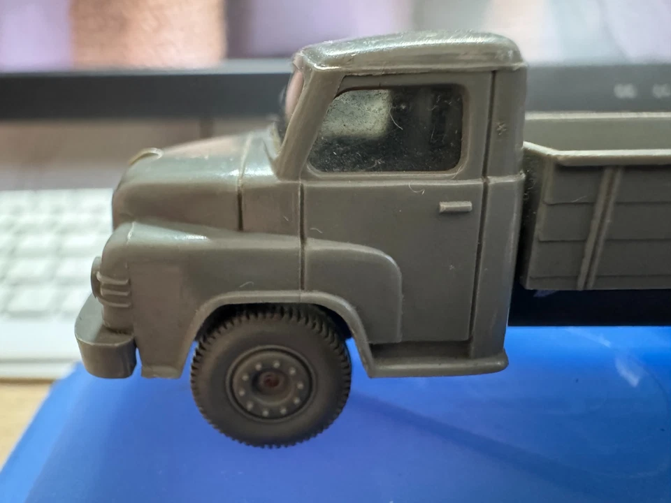 Vecchio Vichingo Camion MAN Diesel Piattaforma In Buone Condizioni - Immagine 2 di 4