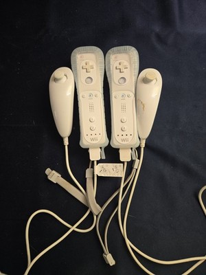 Lot of 2 Genuine Nintendo Wii Remote Controllers RVL-003 and Nunchuks RVL-004