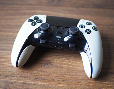 Sony DualSense Edge Wireless Controller kabellos für PS5 Weiß/Schwarz mit Case