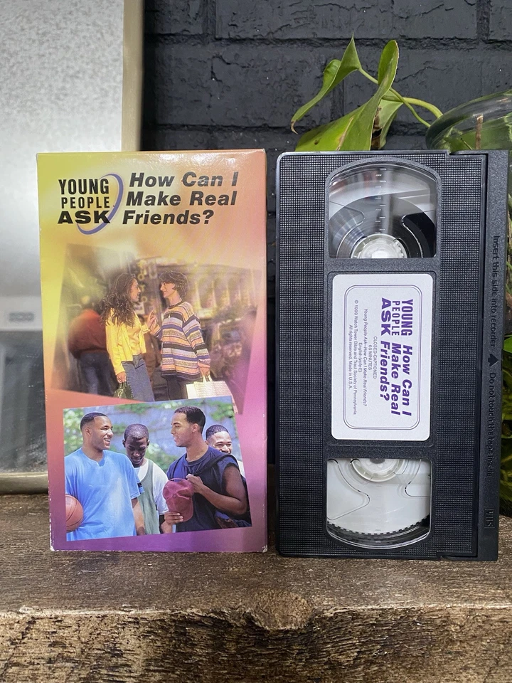 How Can I Make Real Friends VHS Young People Ask 1999, Watchtower TV OOP HTF - Image 2 of 4