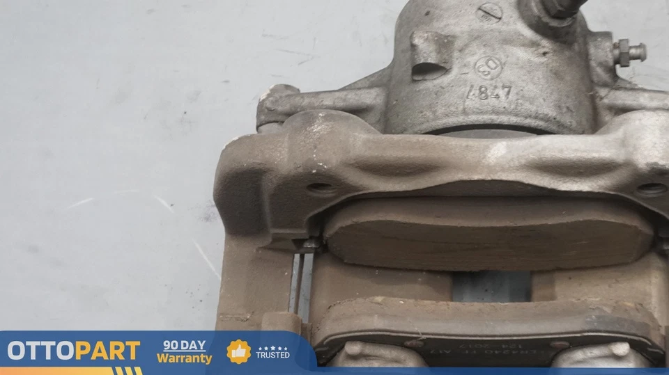 Оригинальный левый передний тормозной суппорт со стороны водителя для Mercedes-Benz C250 2008-2015 годов выпуска 2044212581 - Изображение 2 из 4