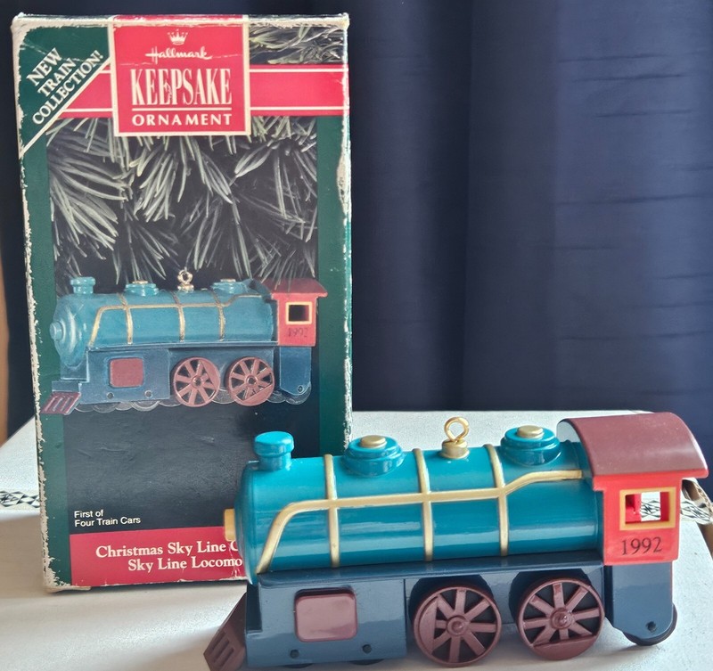 Hallmark Keepsake Skyline Ornament Locomotive 1992