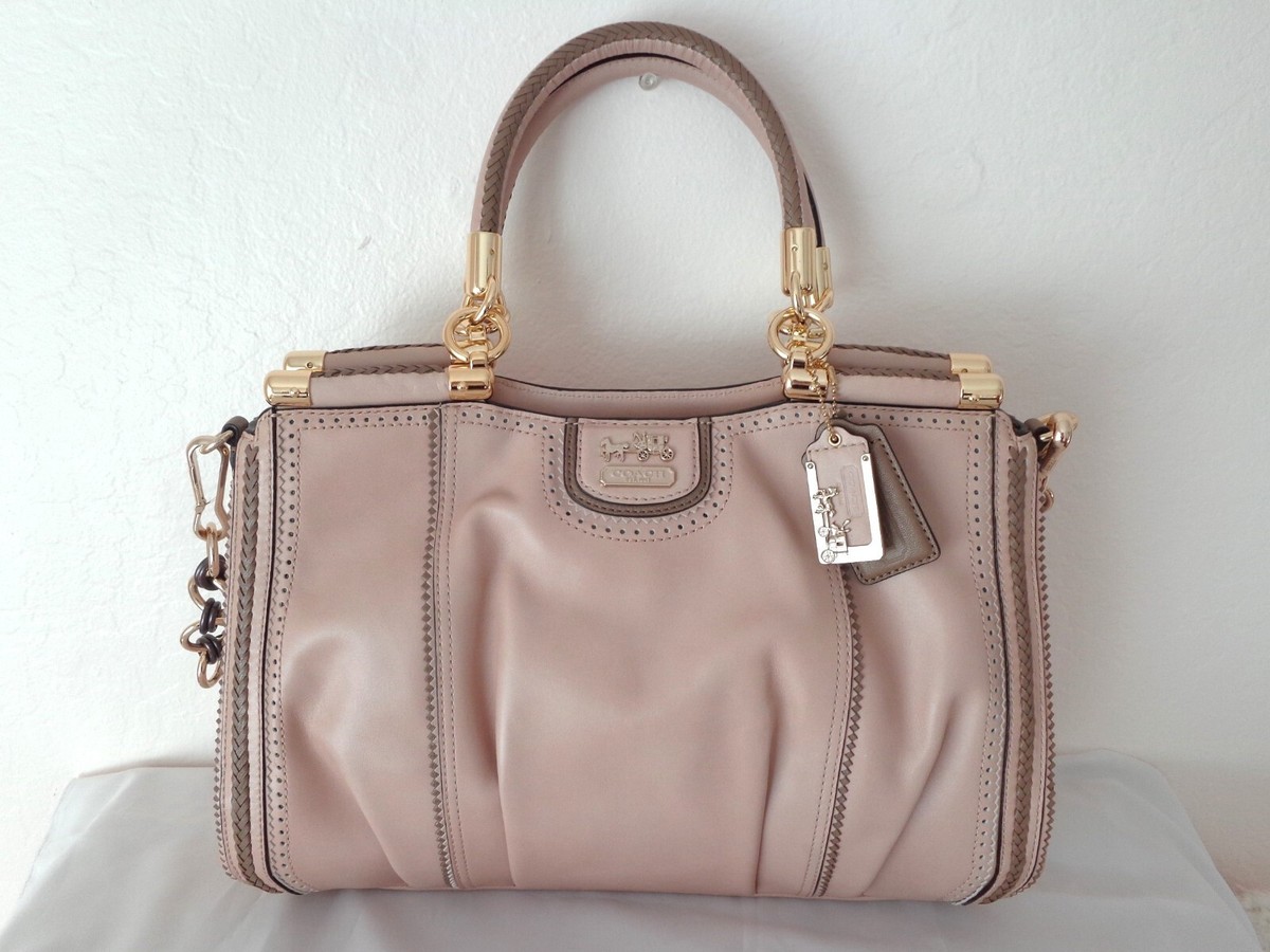 Coach NWT 23745 Madison Pinnacle Zig-Zag Perforated Carrie Coach NWT 23745 Madison Pinnacle Zig-Zag Perforated Carrie