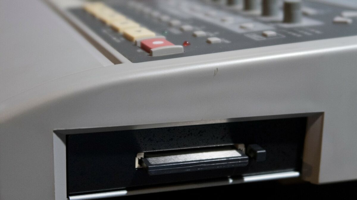 Roland VS 840 Series CF Card Reader Drive - VS-840 VS-840EX Roland VS 840 Series CF Card Reader Drive - VS-840 VS-840EX