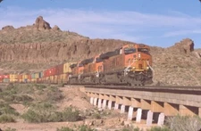 BNSF 4236 ES44C4 STACK KINGMAN CANYON ORIGINAL SLIDE 04-16-17 T13-2