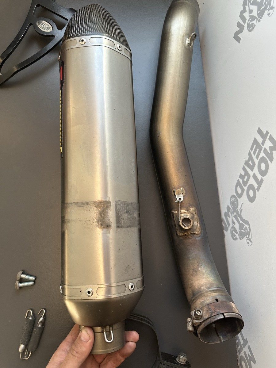 あっきー Akrapovic Slip-On Line (Carbon) Exhaust '09-'20 Kawasaki