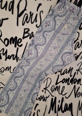 ''THE LIMITED'' Cassidy Fit Purple/White Paisley Design Capris Size 0 (AP0392)