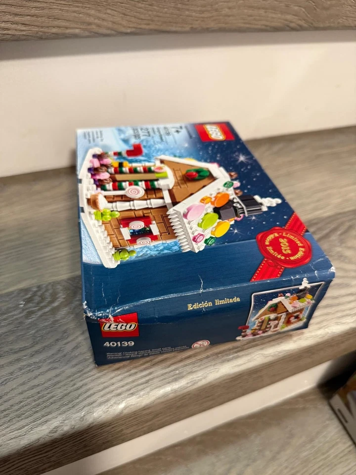 LEGO 40139 CHRISTMAS  Gingerbread House TOY NEW MISB  RARE LIMITED EDITION VIP - Image 3 of 4