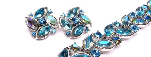 Vintage Lisner Rhinestone Bracelet Earrings SET - Picture 10 of 18