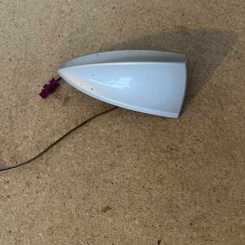 2014-2018 Chevy Impala Malibu Roof Antenna Shark Fin Exterior Roof OEM 22851334