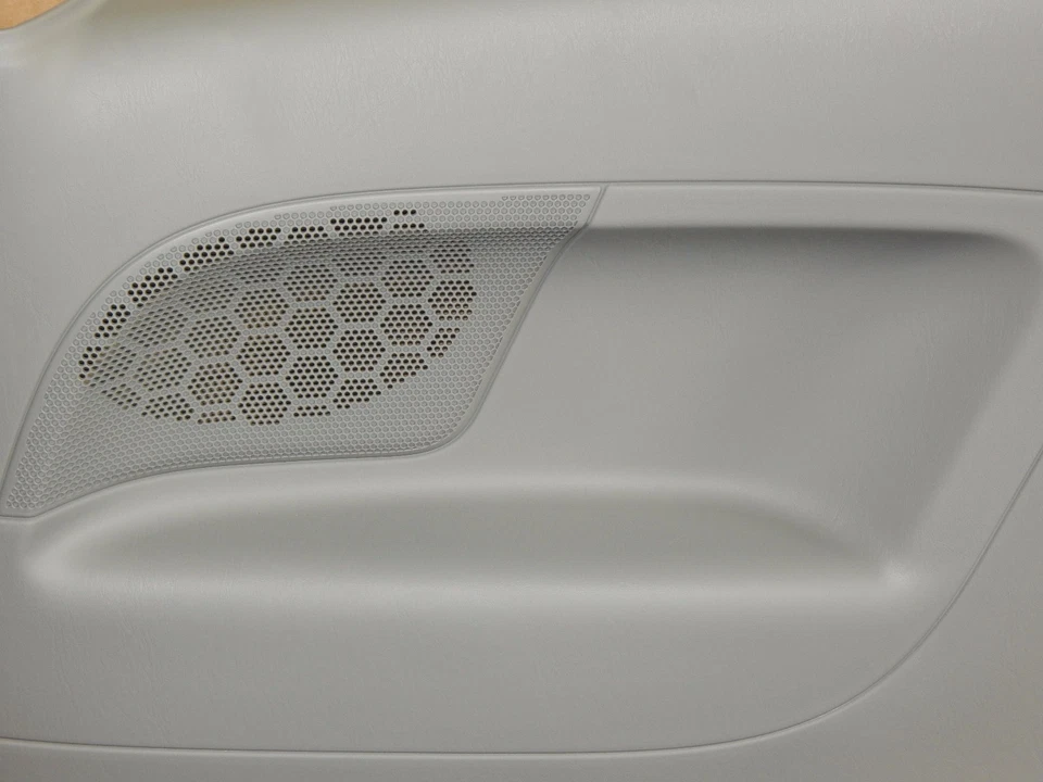 Nuevo panel interior de ajuste de cuarto inferior gris Ford Focus 2006-2007 fabricante de equipos originales Foto 3 de 4