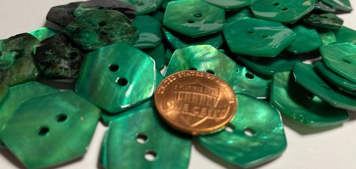 6 PCS ONLY! Dyed Green Hexagon Abalone Shell Sew-thru Buttons 18mm 11/16 13551 - Picture 2 of 3
