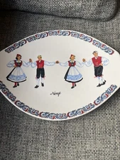 FIGGJO Flint Norge Norway HARDANGER Dancers Folk Art Serving PLATTER PLATE MCM
