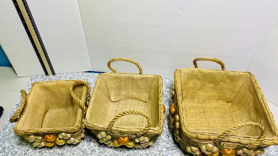 Set of 3 Nesting Raffia Floral Woven Casserole Baskets Lined  Handled Square - Image 2 of 4
