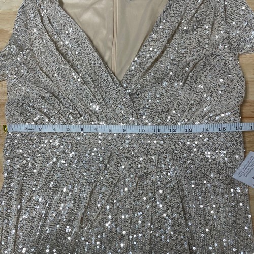 Mac Duggal NWT Long Sleeve Ruched Faux Wrap Sequin Gown Size 12 Silver V-Neck - Picture 8 of 10
