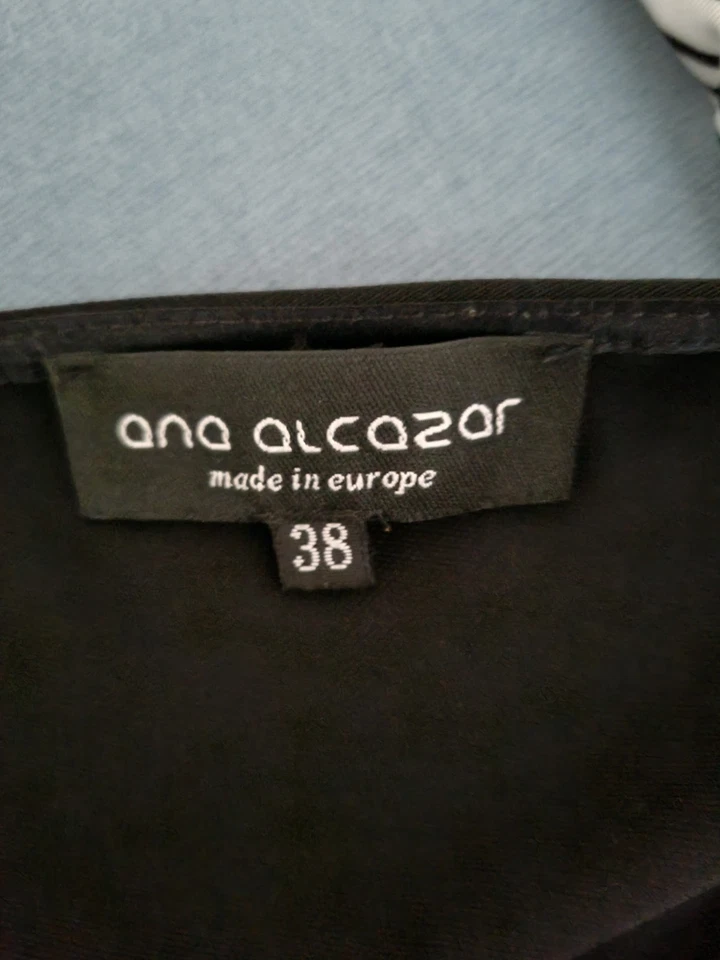 ana alcazar Damen Overall Einteiler Gr. 38 Zebra Jersey V-Ausschnitt Kurzarm - Bild 2 von 4