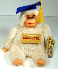 1981 Russ Berrie Luv Pets Class of '81 Thumb Sucking 7-Inch Gorilla - New w/ Tag