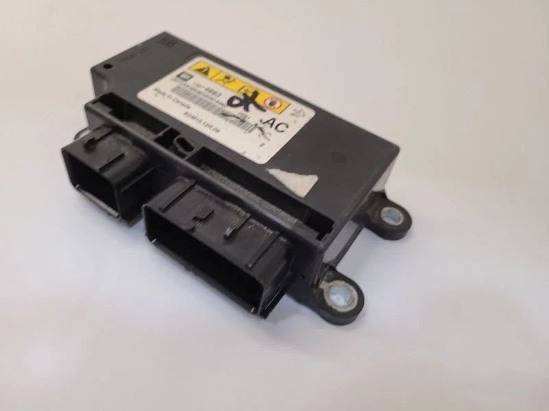 2011 11 Chevrolet Equinox A/bag Module 13574893 - Image 3 of 4