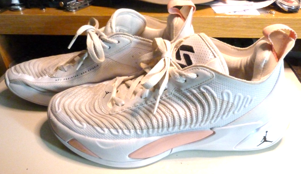 Nike Jordan Luka 1 Mens Shoes Size 9, Color: Bleached Coral/Black
