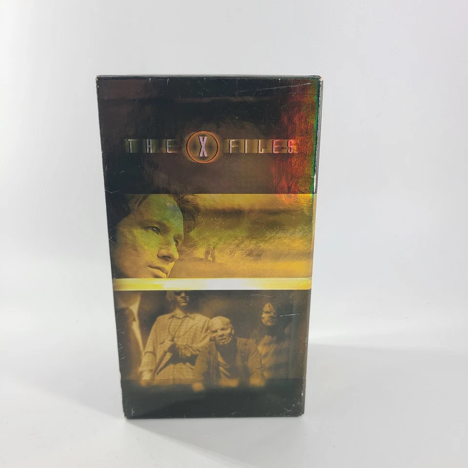 THE X-FILES 1999 Season 4 Boxed Set 3 VHS Tapes #19-21 - Image 3 of 4