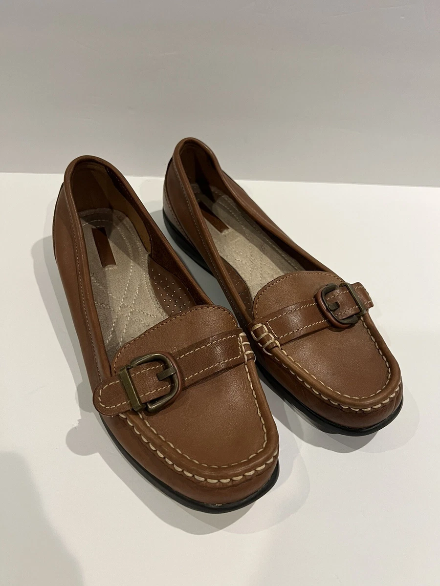 Thom McAn Women s Brown Leather Buckle Loafers Size 8