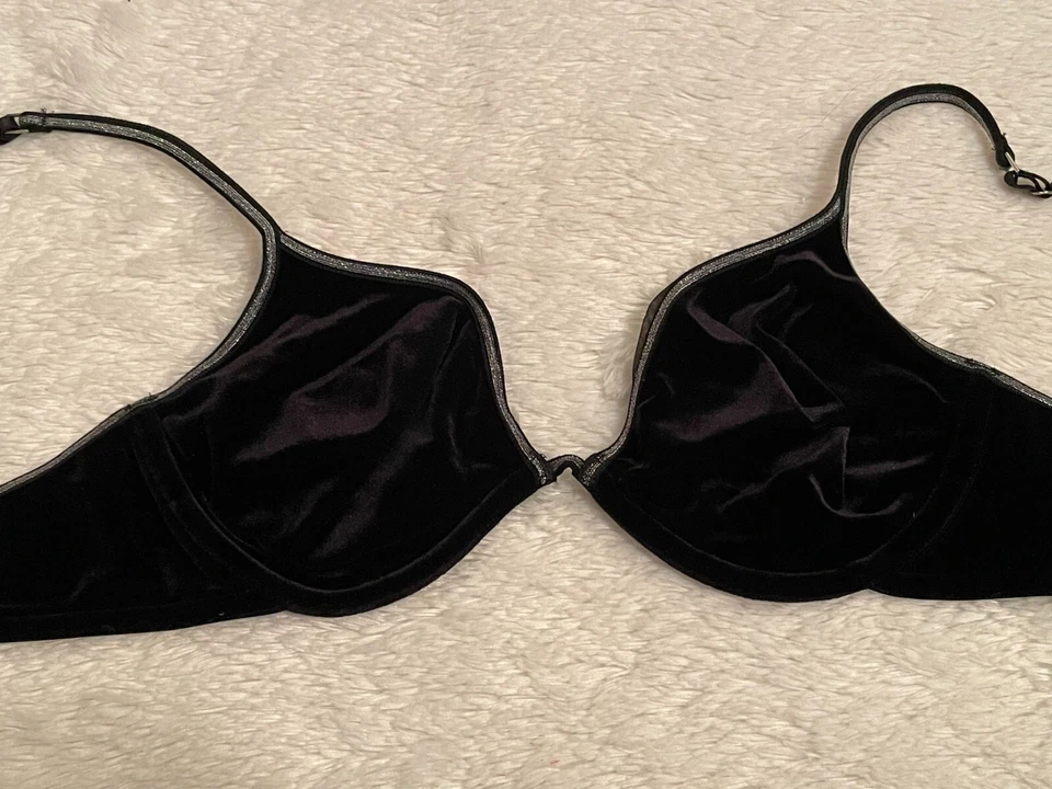 Sujetador De Colección Y2K Victoria's Secret TERCIOPELO SUAVE/TERCIOPELO 34D Con Aros 2000 Negro Plata Foto 4 de 4