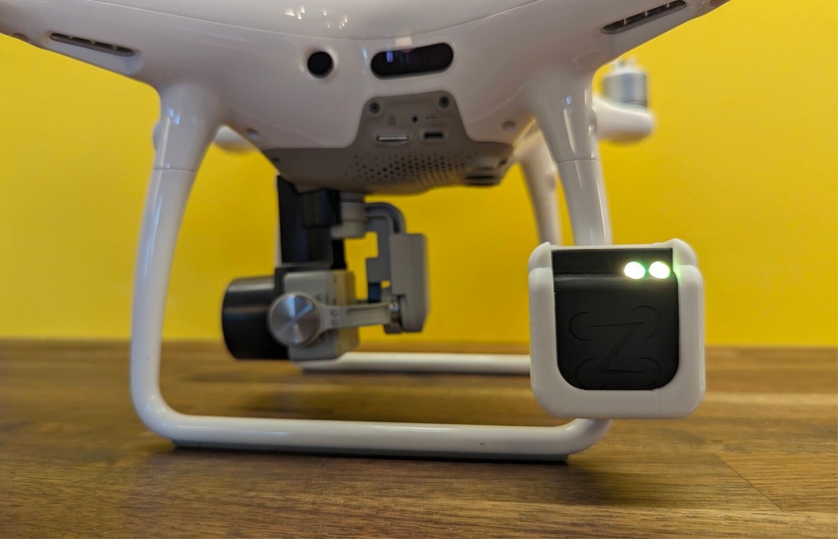 ＜Lime＞DJI Phantom 4 pro Amazon.com: DJI Phantom 4 Pro/Pro+ V2.0 Quadcopter (Aircraft