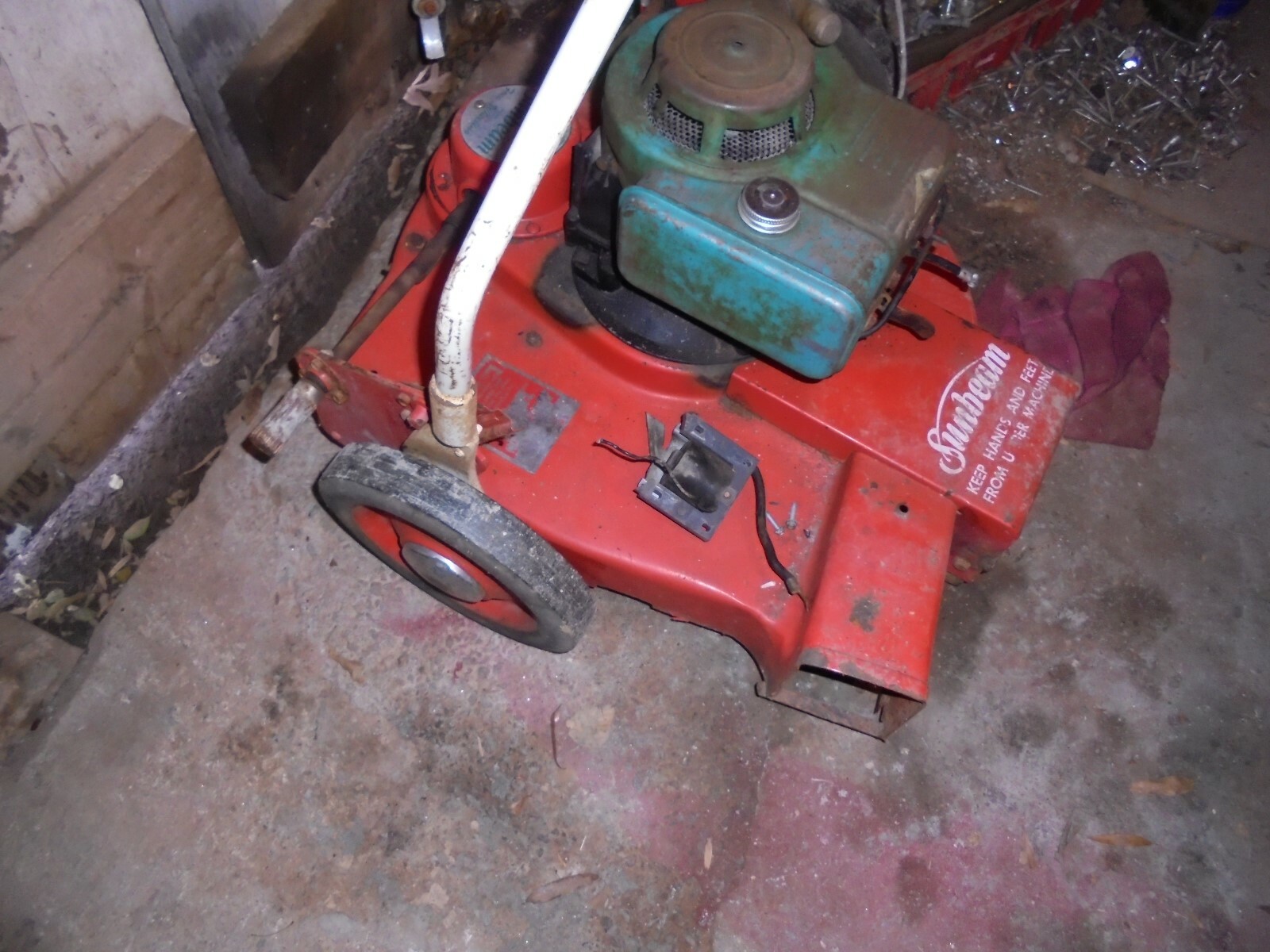 VINTAGE lawn mower, SUNBEAM " 2 3/4 HP " gas ! ( NOT electric ) 1957