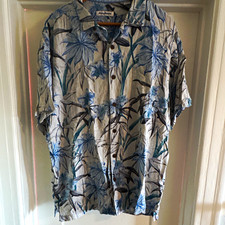 Vintage Tommy Bahama Men's XL Silk Hawaiian Short Sleeve Button-Up Aloha Shirt
