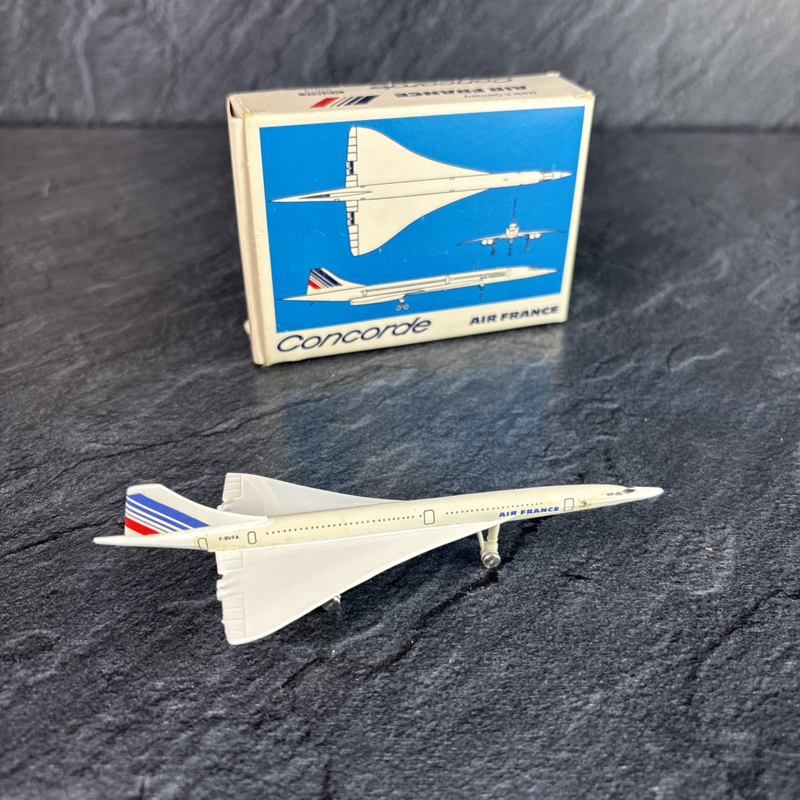 Miniatura de Avião Concorde Air France --63 cm