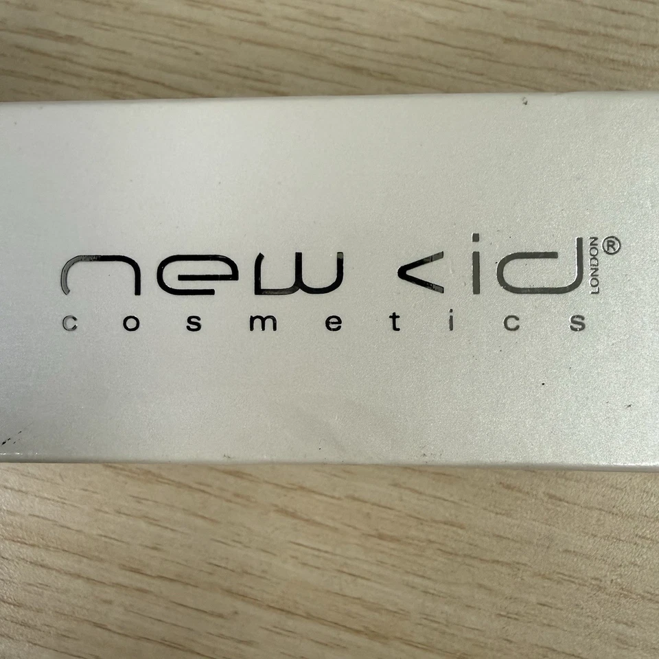 New CID Cosmetics Bundle i-Perfection i-Conceal i-Glow i-Tint i-Shadow New - Image 3 of 4