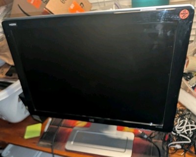 HP  W2408h 24'' Widescreen LCD Glossy Monitor 1920 x 1200 VGA HDMI With Stand