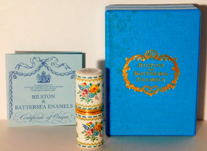 Halcyon Days Bilston & Battersea Floral Enamel Needle Case England 2 1/4"