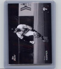 2025 Topps Black & White #042 Bryce Harper