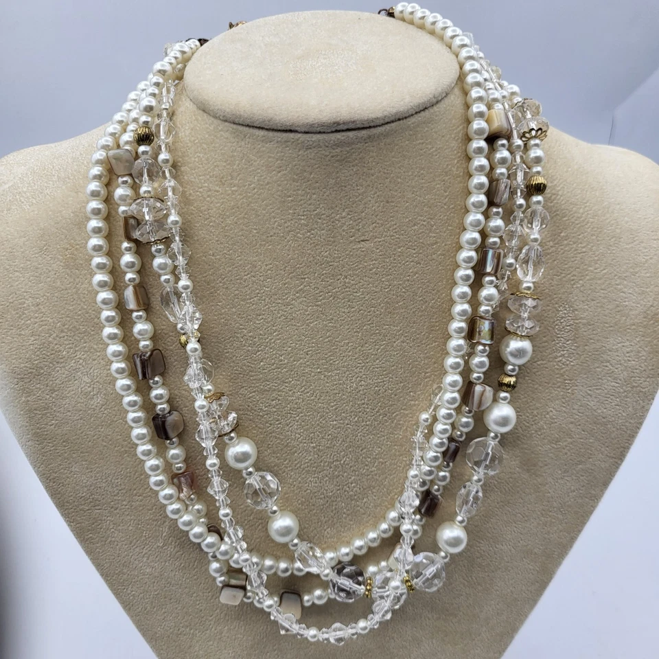 Collar Premier Designs cuentas de cristal de perlas blancas en capas de múltiples hebras 18 pulgadas Foto 2 de 4