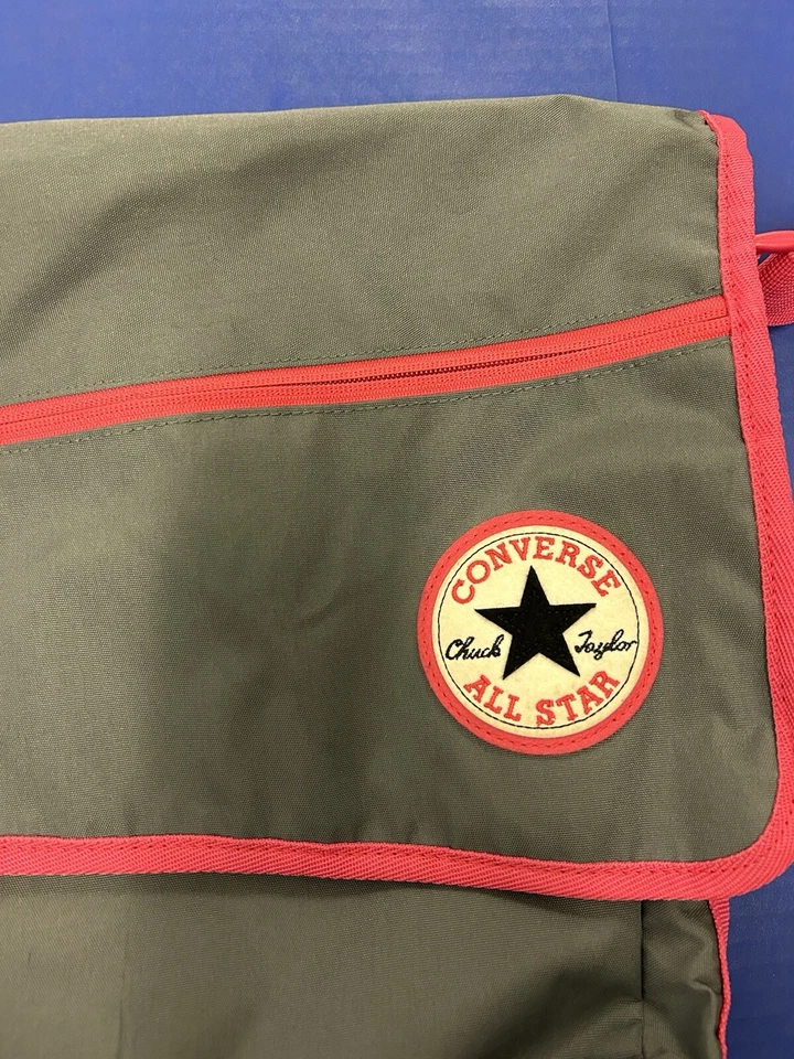 CONVERSE To Go Messenger Bag  Gray And Pink - Изображение 2 из 4